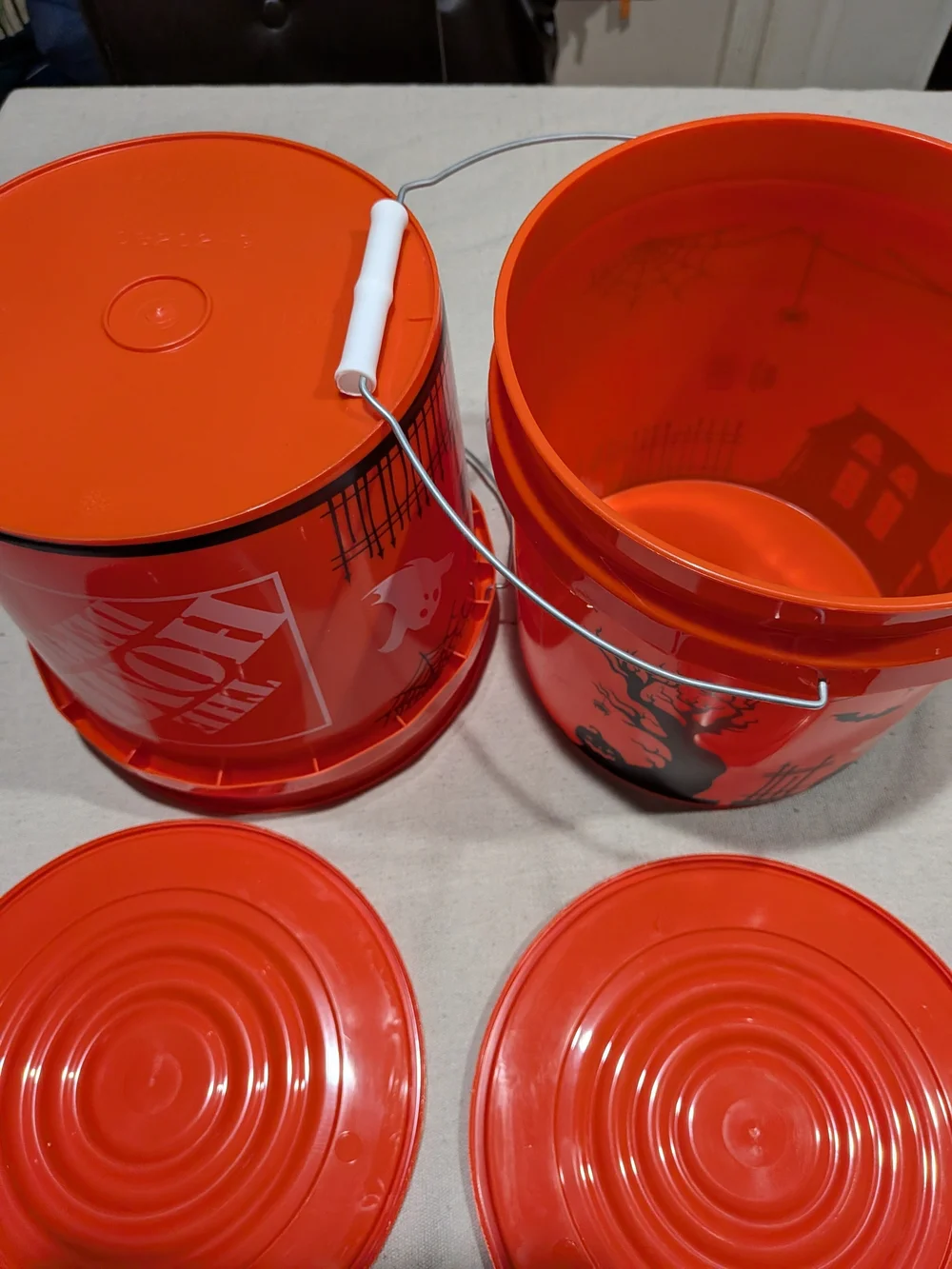 Home Depot Halloween 2 Gallon Buckets w/ Lids Set of 2